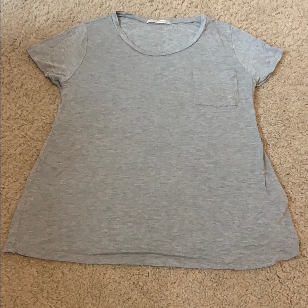 Active Basic Grey women’s Medium short sleeve top!